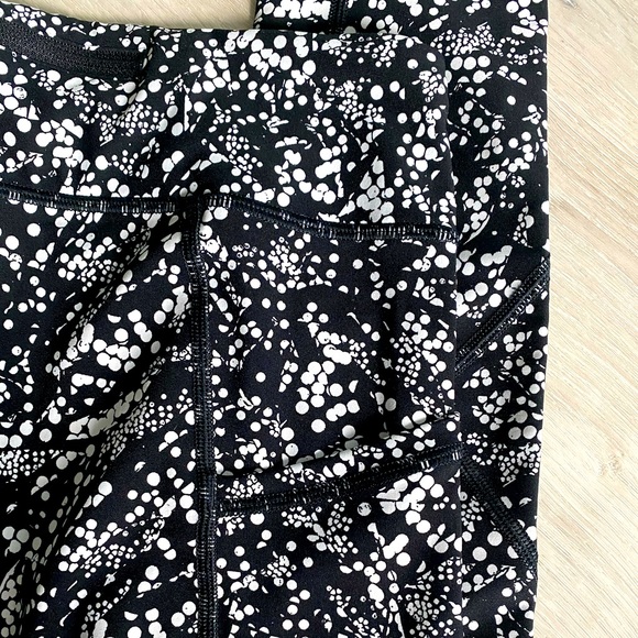 Yoga pants - Picture 4 of 5